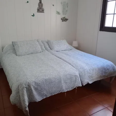 Atico El Agua 公寓